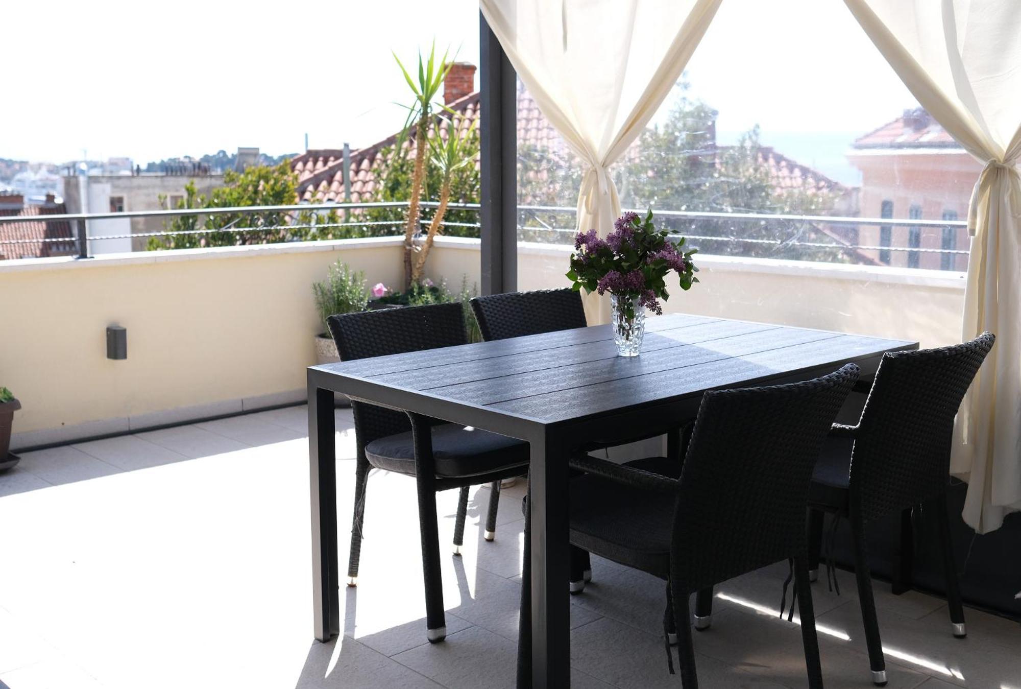 Prime Location Penthouse Apt With A Large Terrace Split Exteriér fotografie