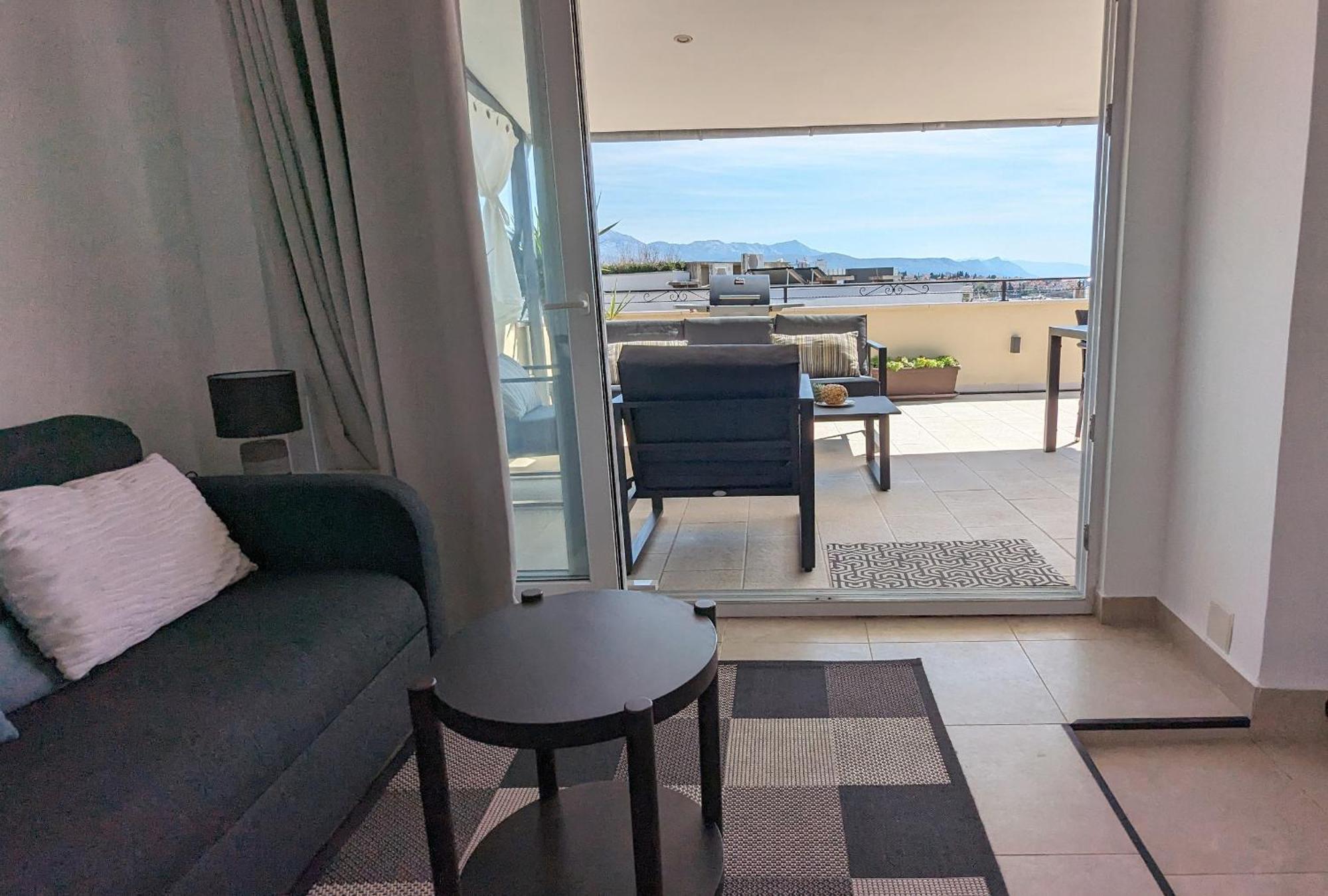 Prime Location Penthouse Apt With A Large Terrace Split Exteriér fotografie